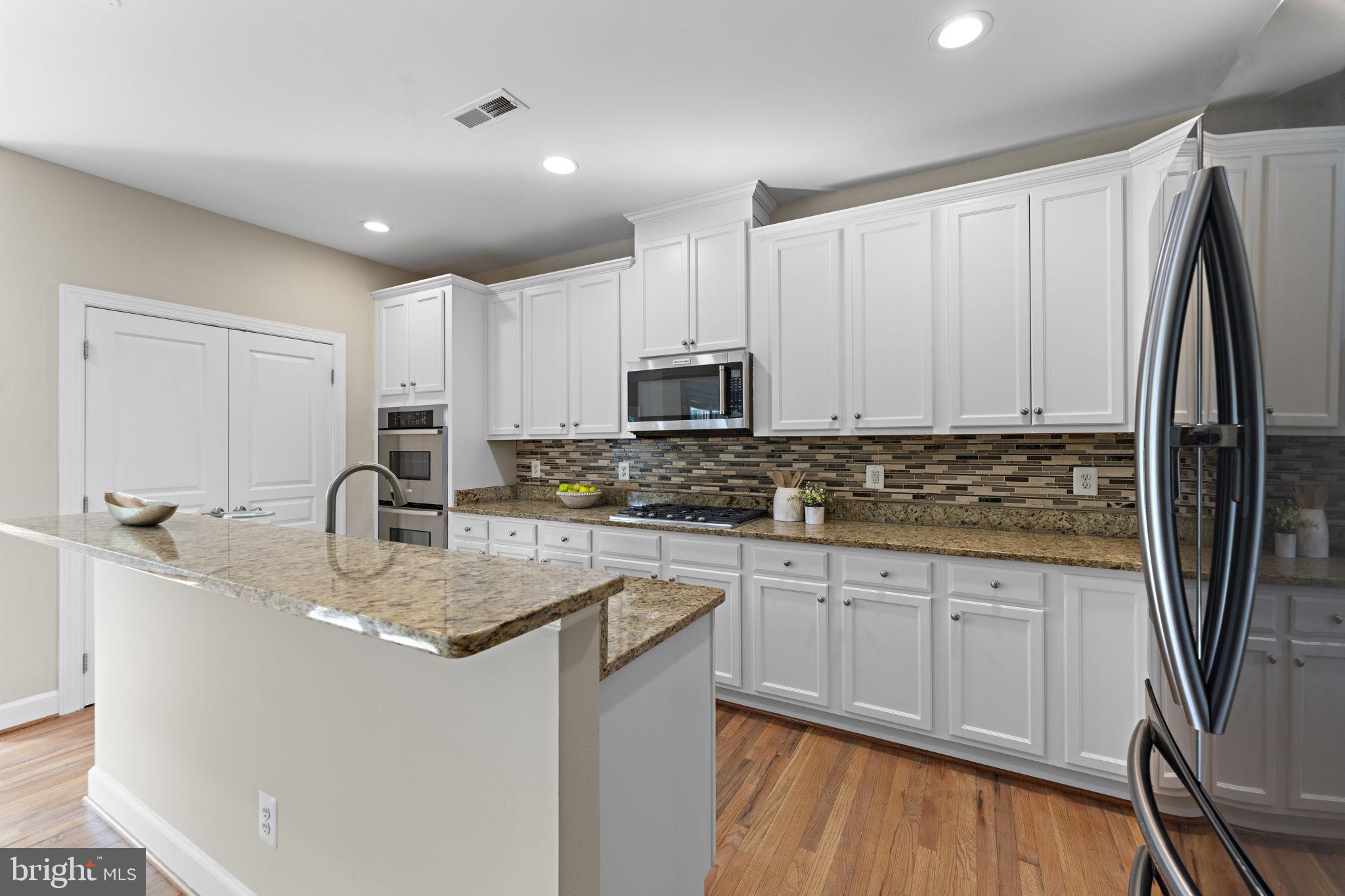 Real estate listing preview #23