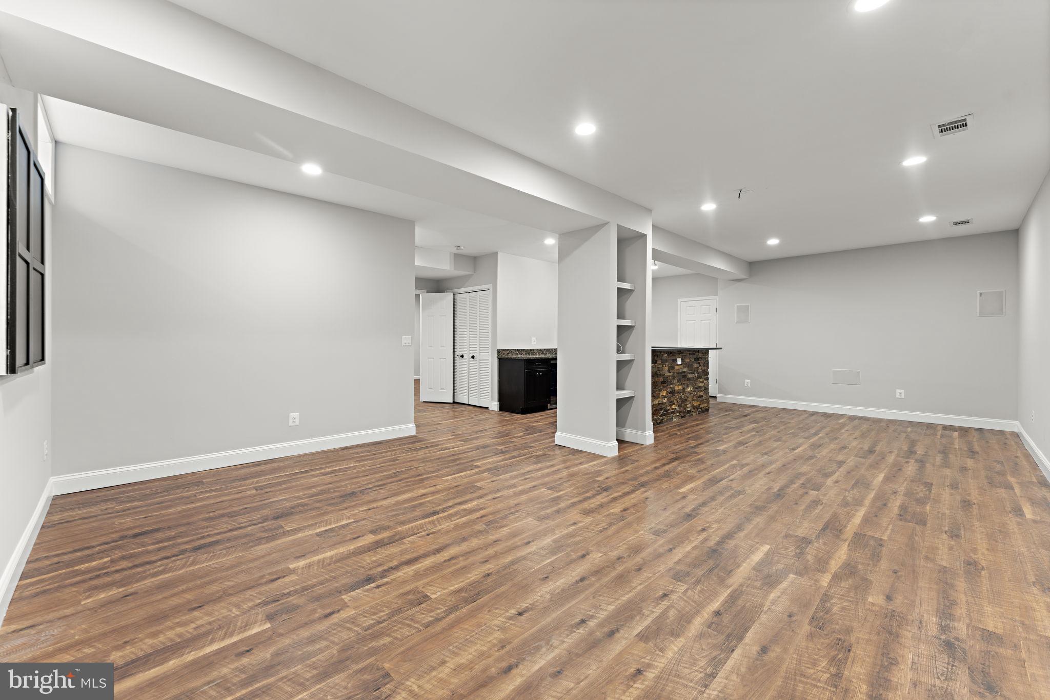 Real estate listing preview #49