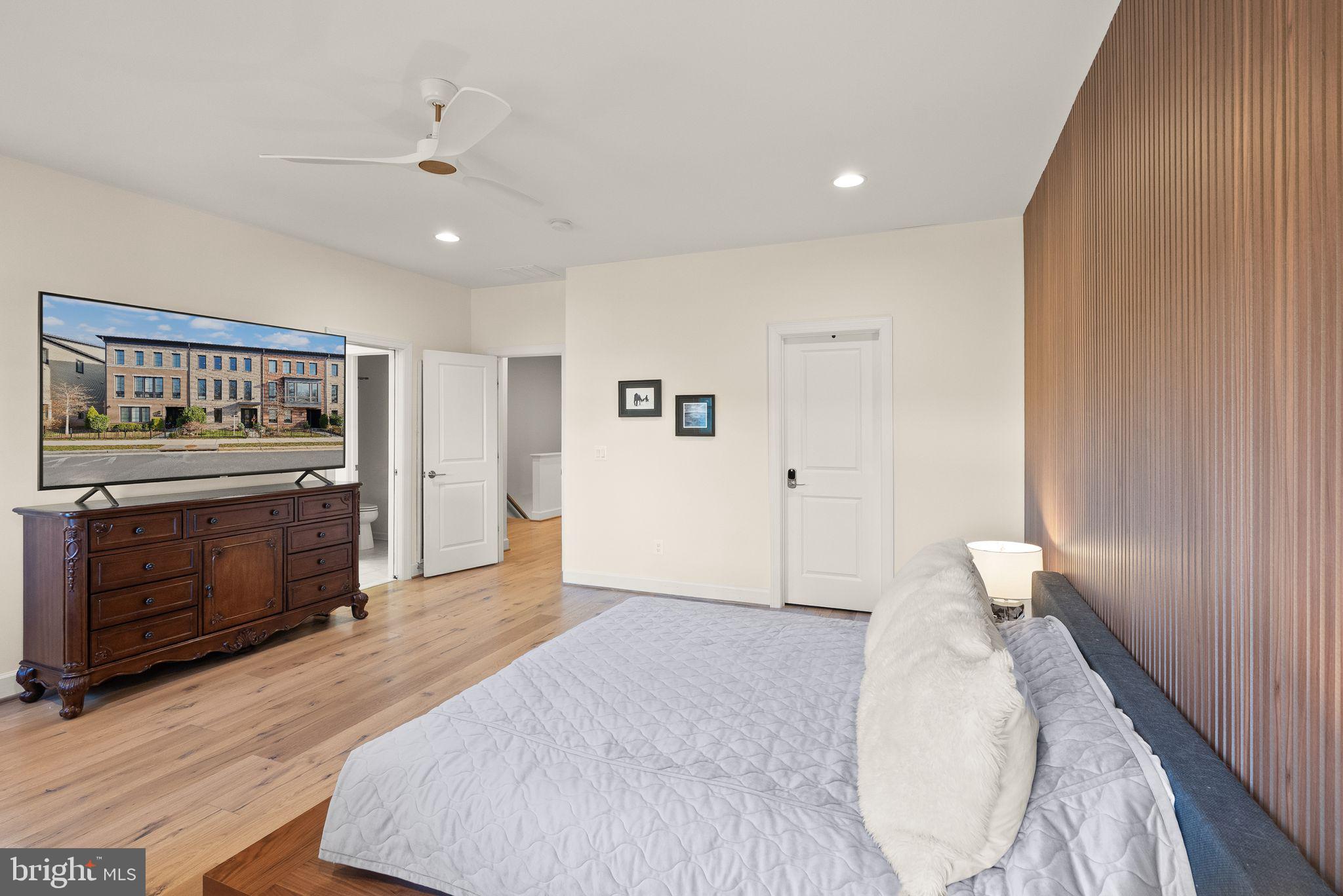 Real estate listing preview #34