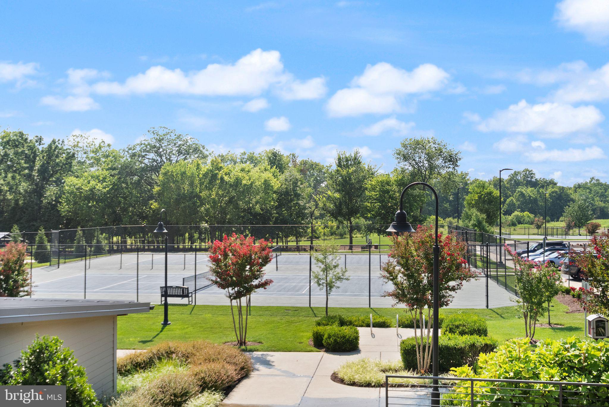 Real estate listing preview #64