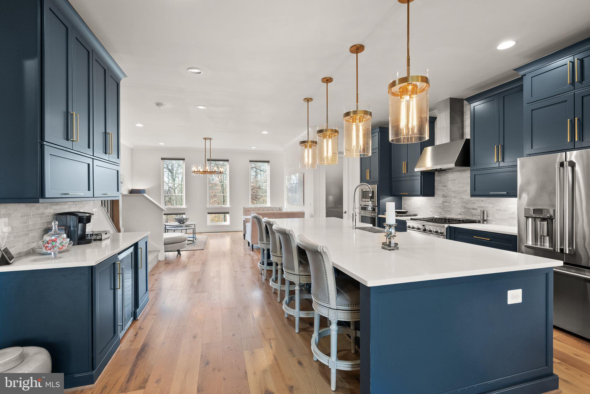 Real estate listing preview #15