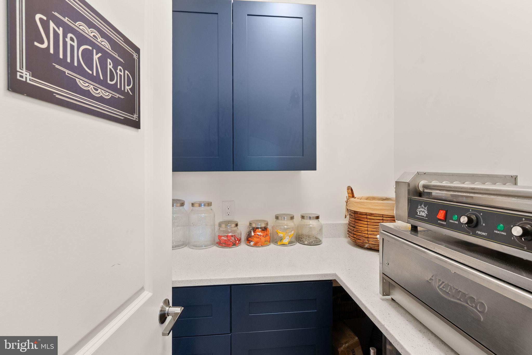 Real estate listing preview #9