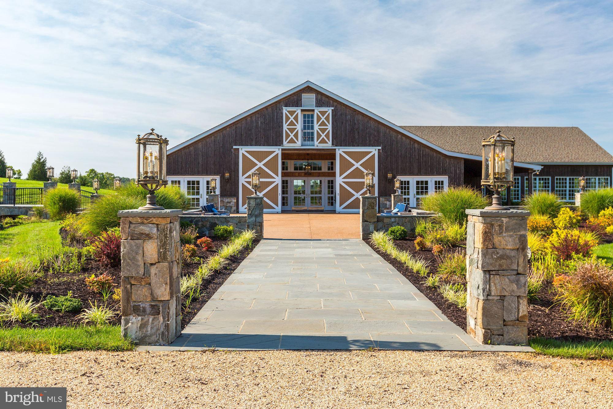 Real estate listing preview #32