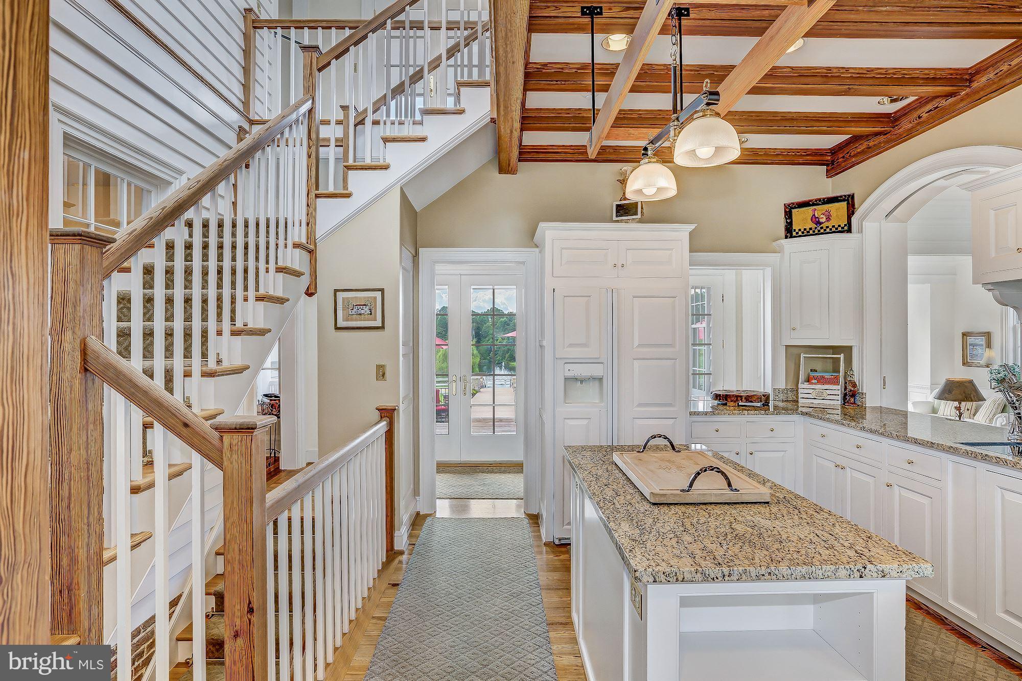 Real estate listing preview #14