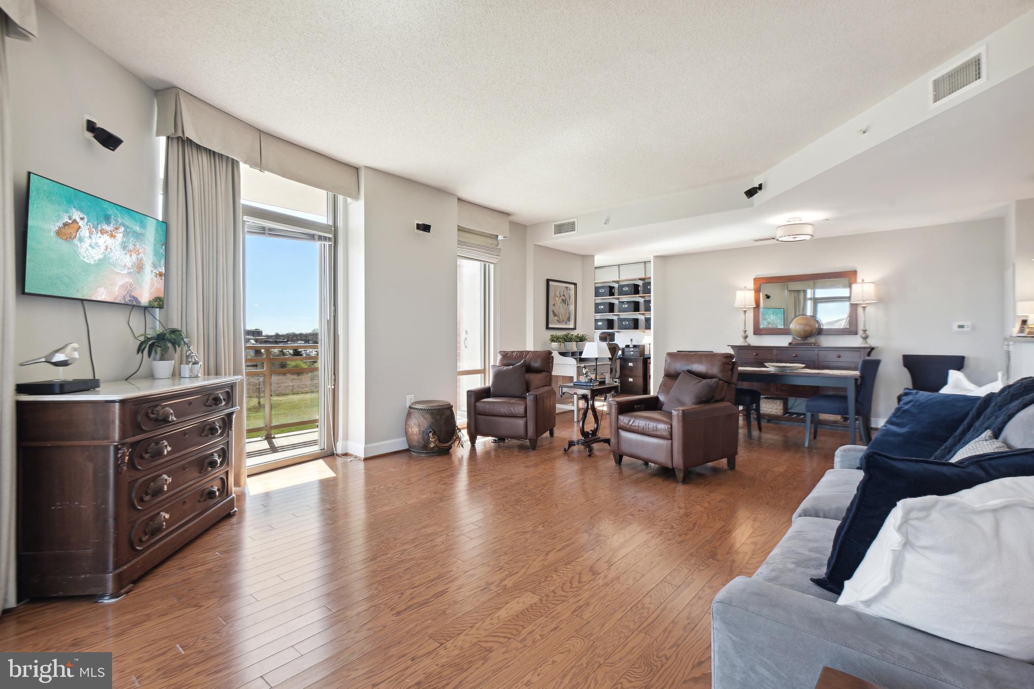 Real estate listing preview #10