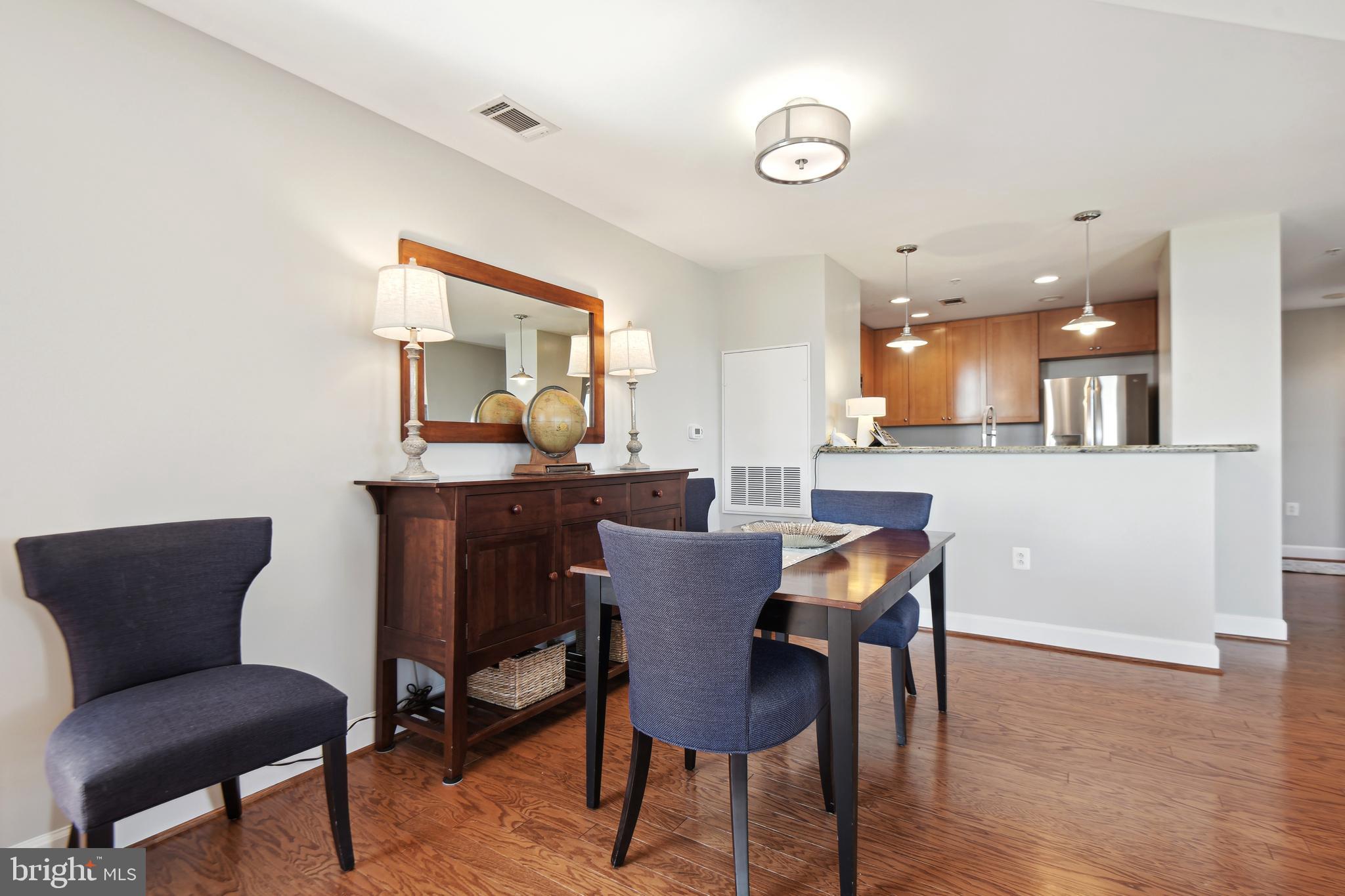 Real estate listing preview #14