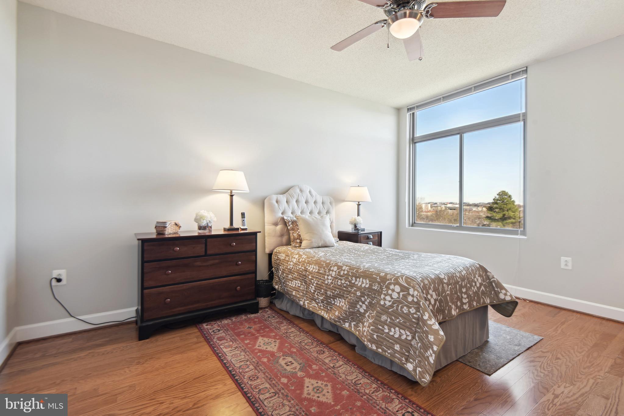 Real estate listing preview #22