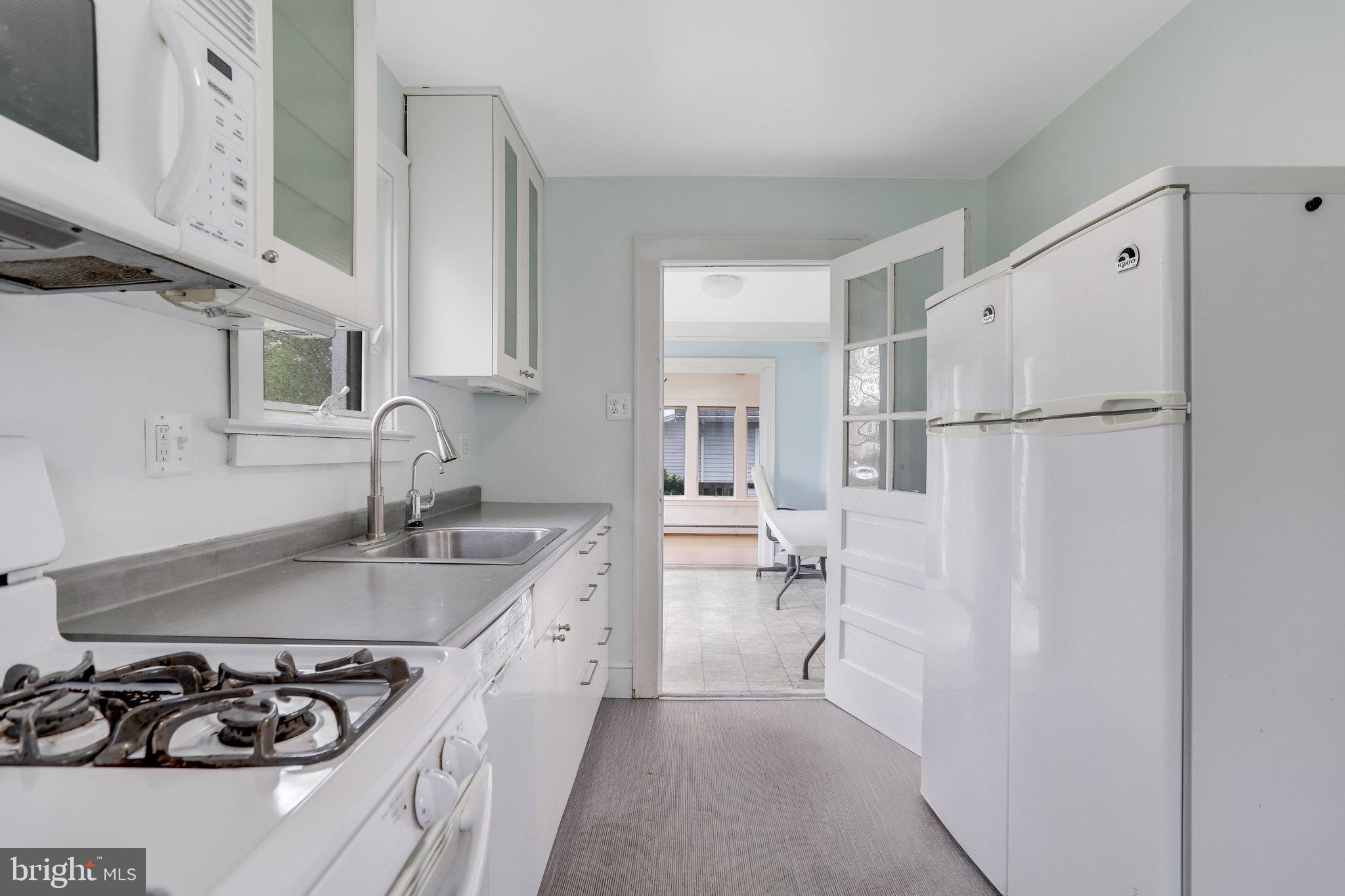 Real estate listing preview #3