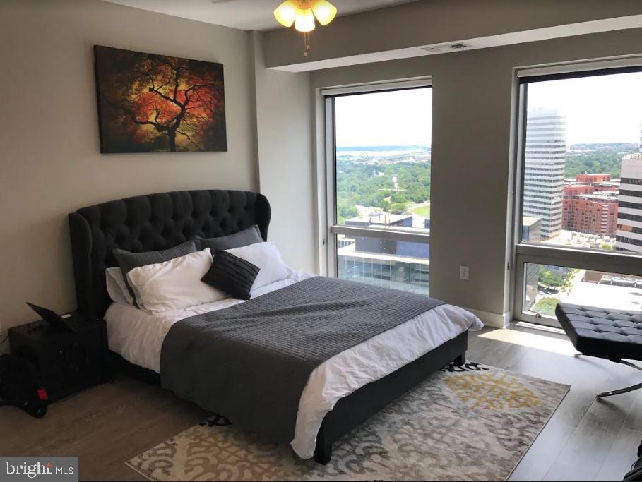 Real estate listing preview #14