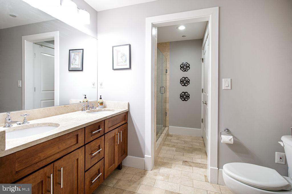 Real estate listing preview #24