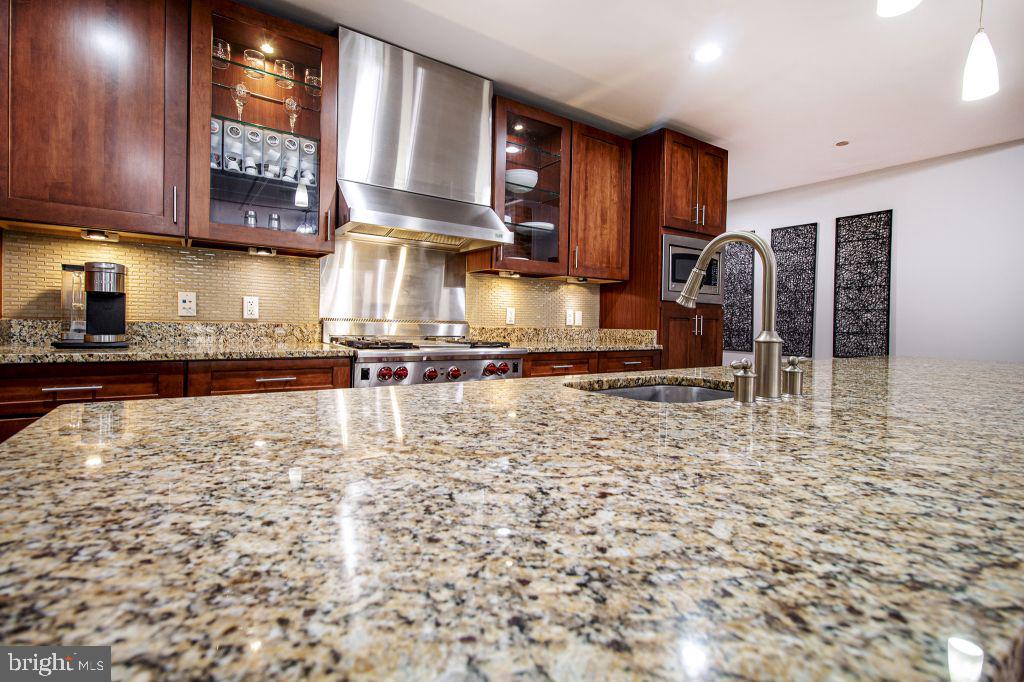 Real estate listing preview #13