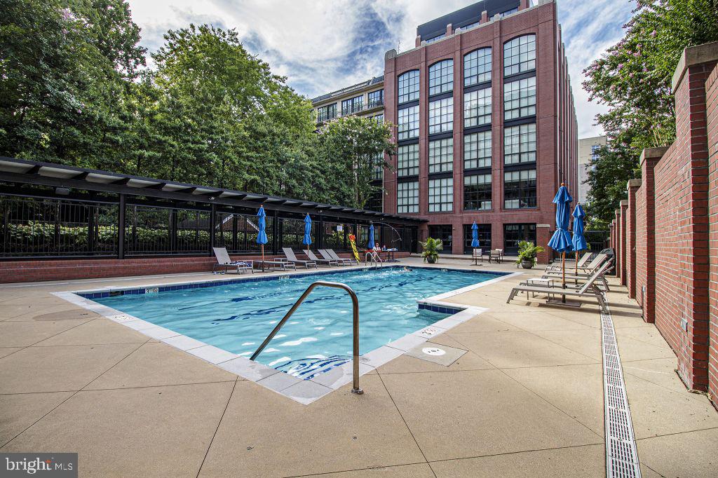 Real estate listing preview #32