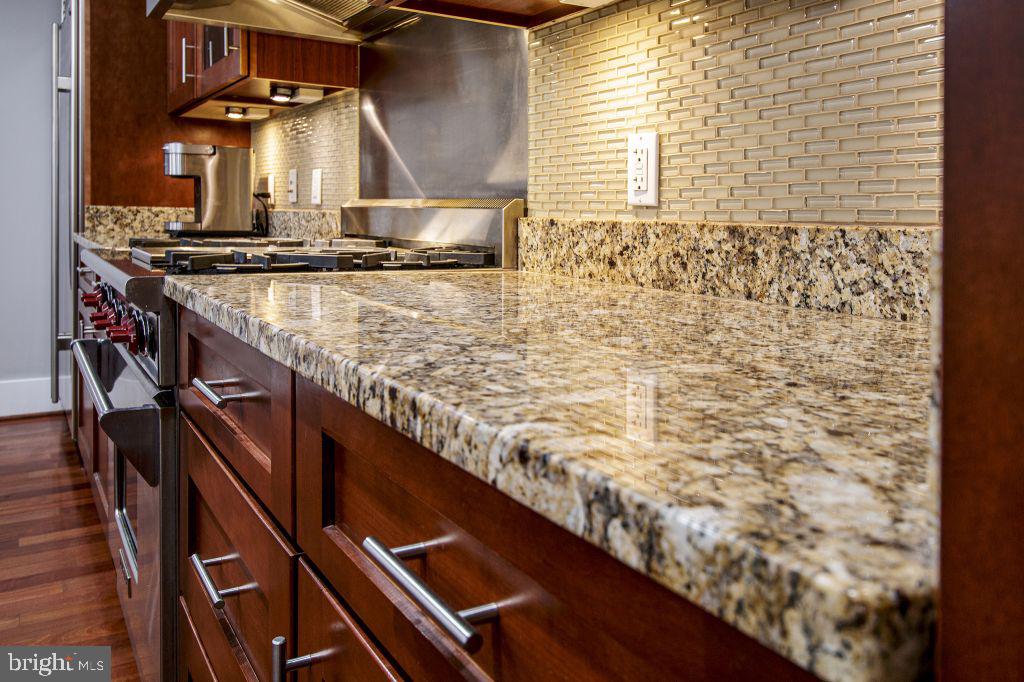 Real estate listing preview #19