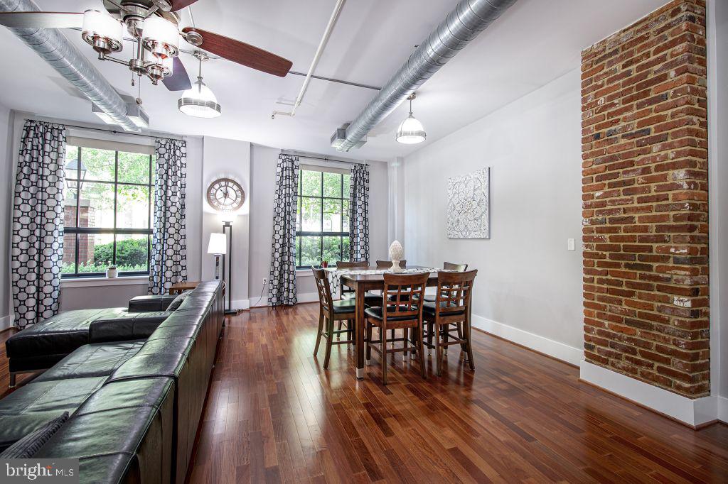 Real estate listing preview #6