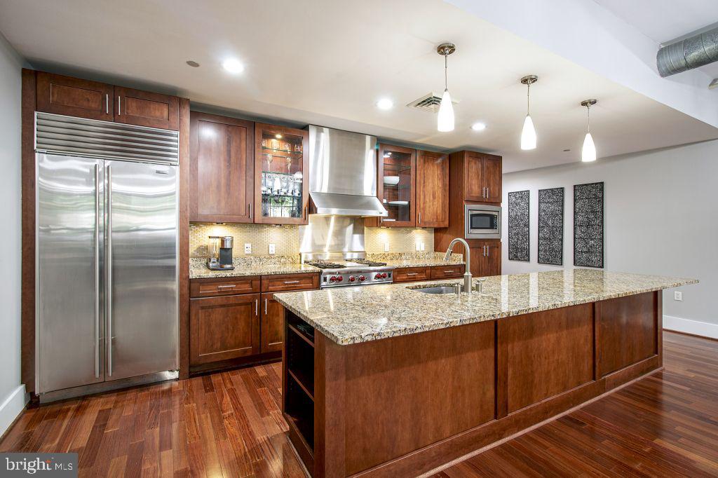 Real estate listing preview #12