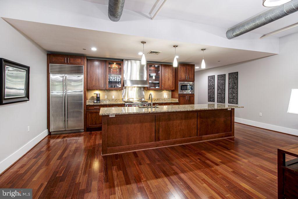 Real estate listing preview #14