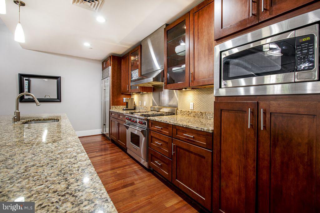 Real estate listing preview #17