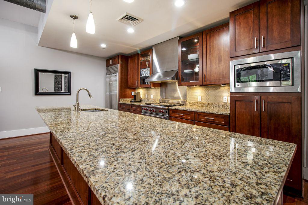 Real estate listing preview #16