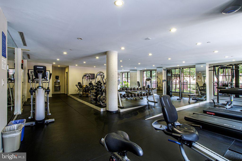 Real estate listing preview #35