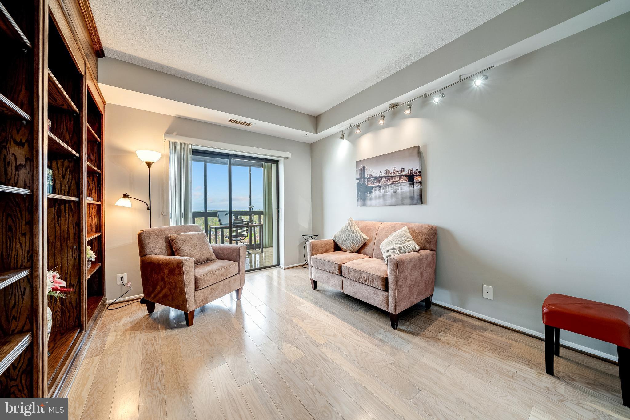 Real estate listing preview #10