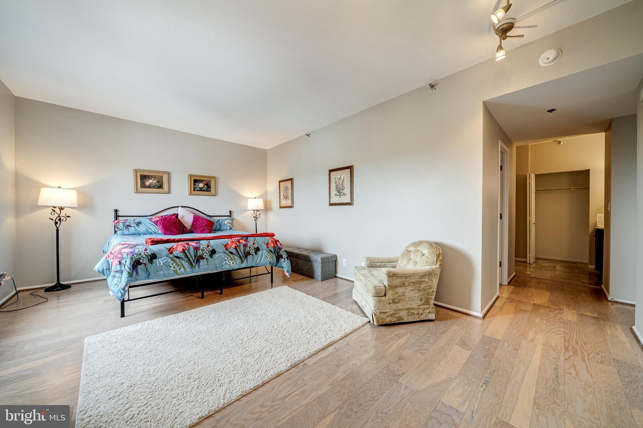 Real estate listing preview #15