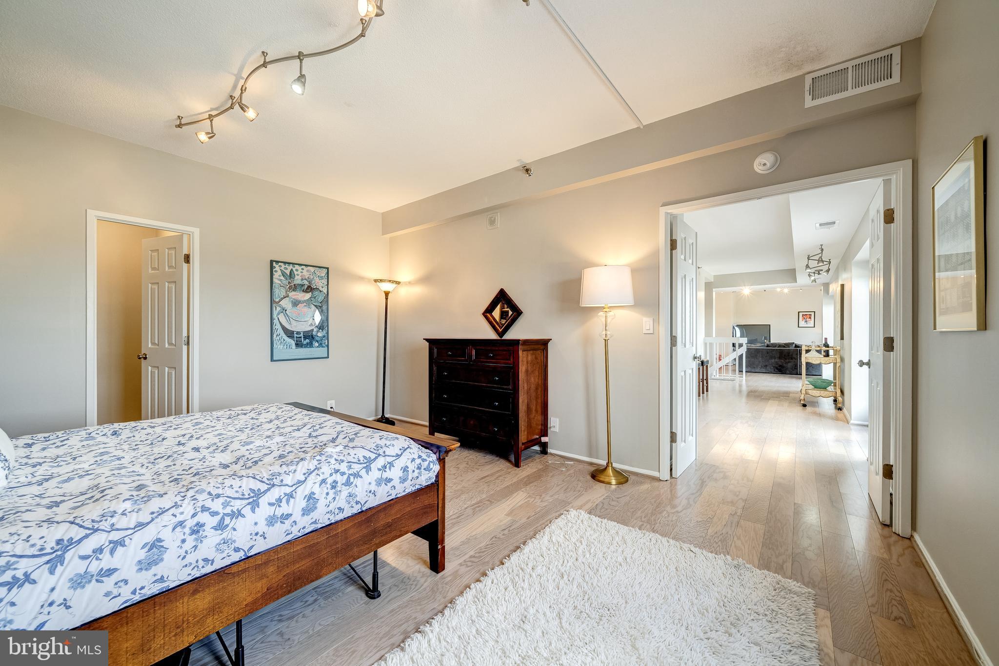 Real estate listing preview #53