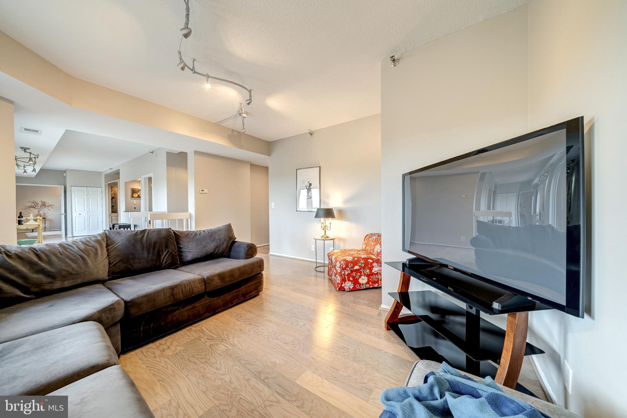 Real estate listing preview #31