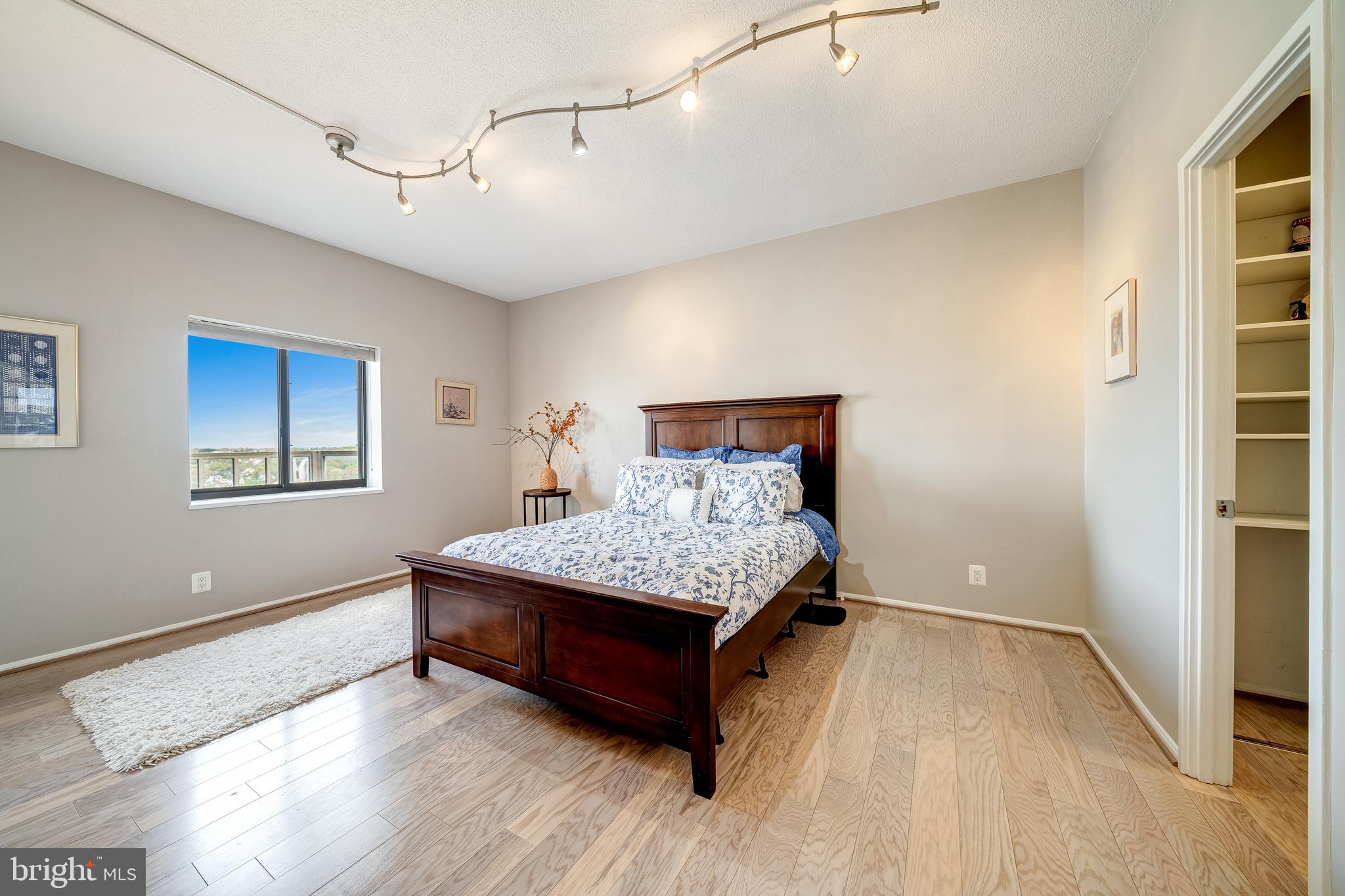 Real estate listing preview #55