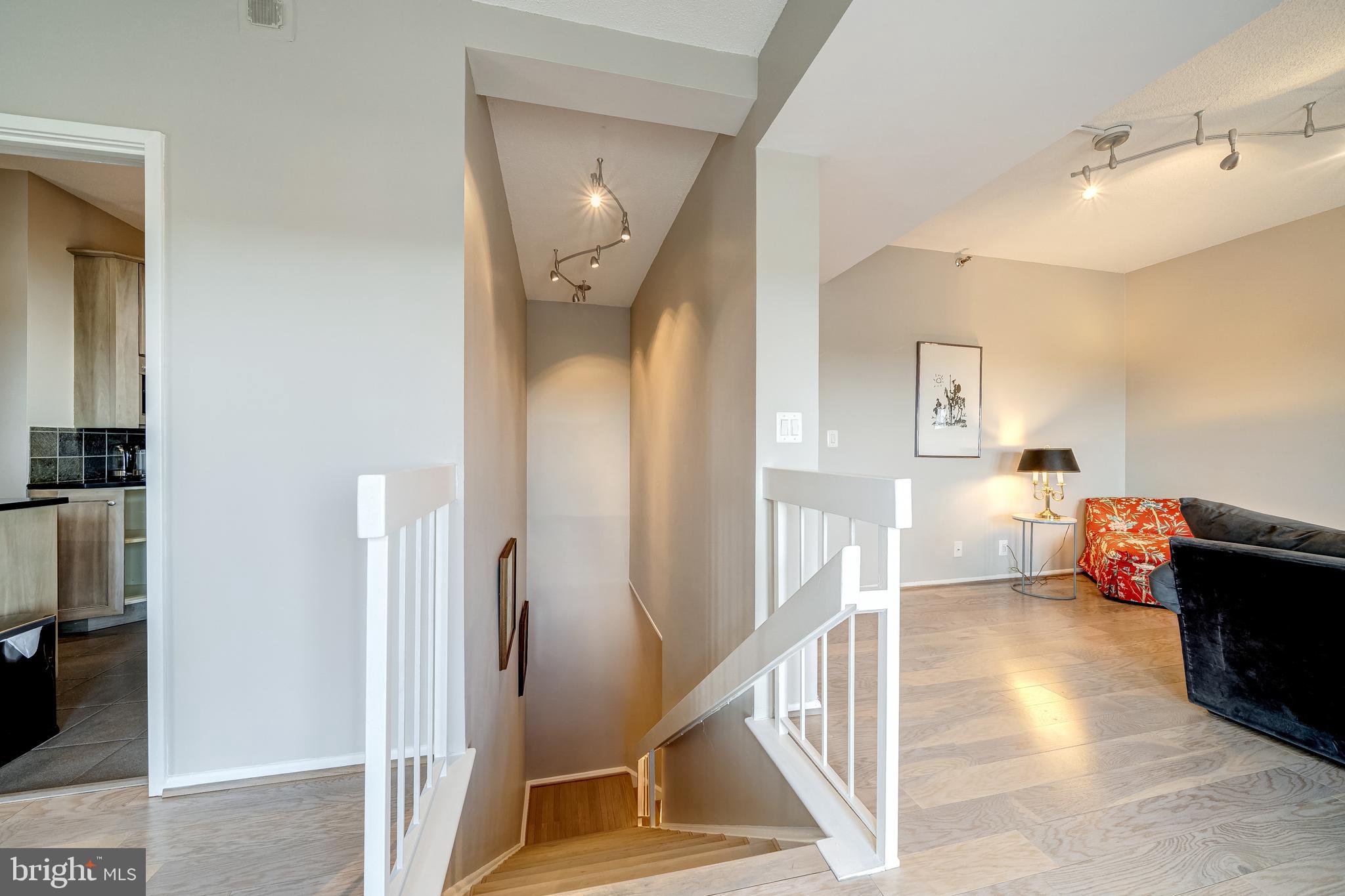 Real estate listing preview #29