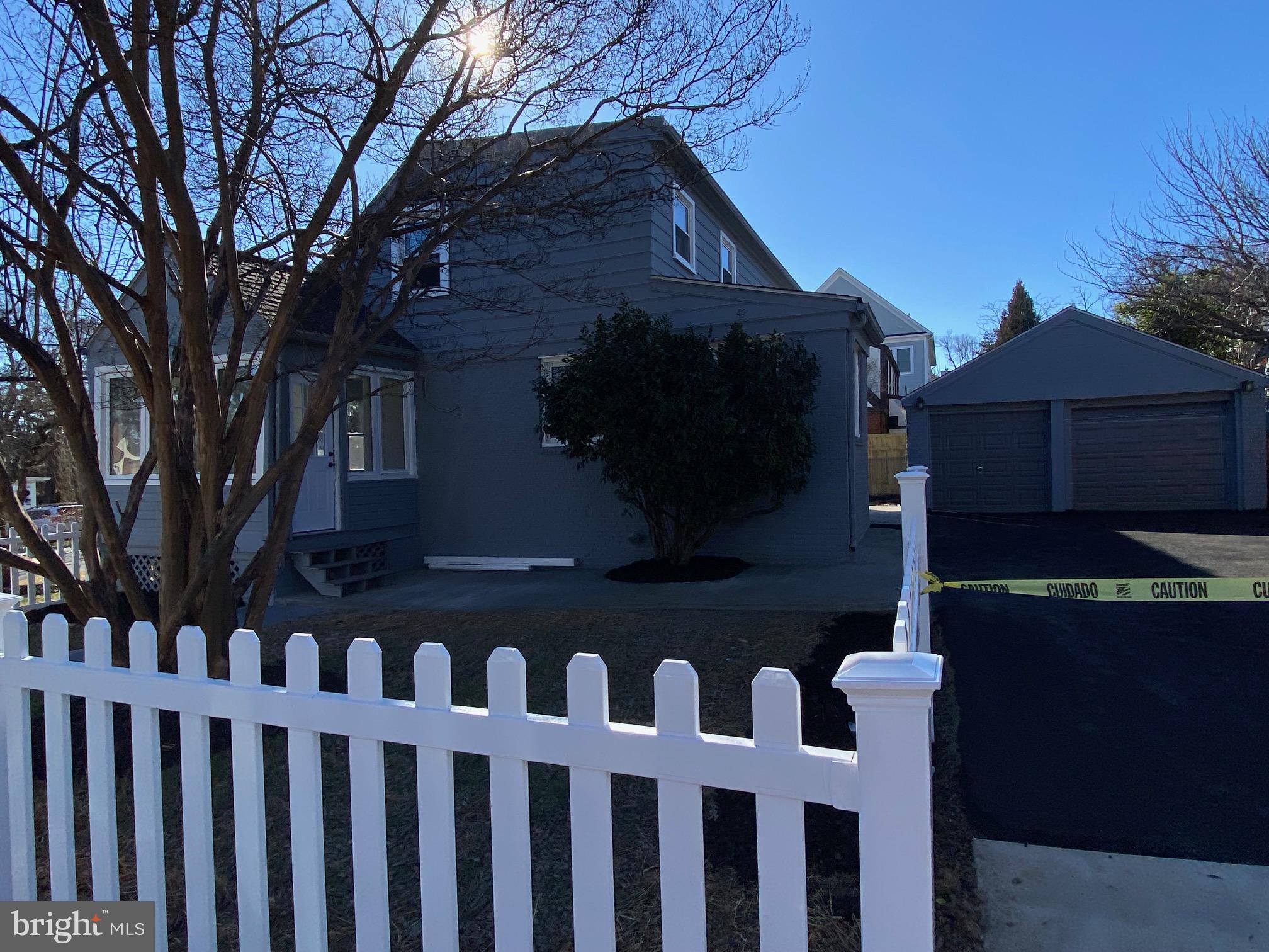 Real estate listing preview #4