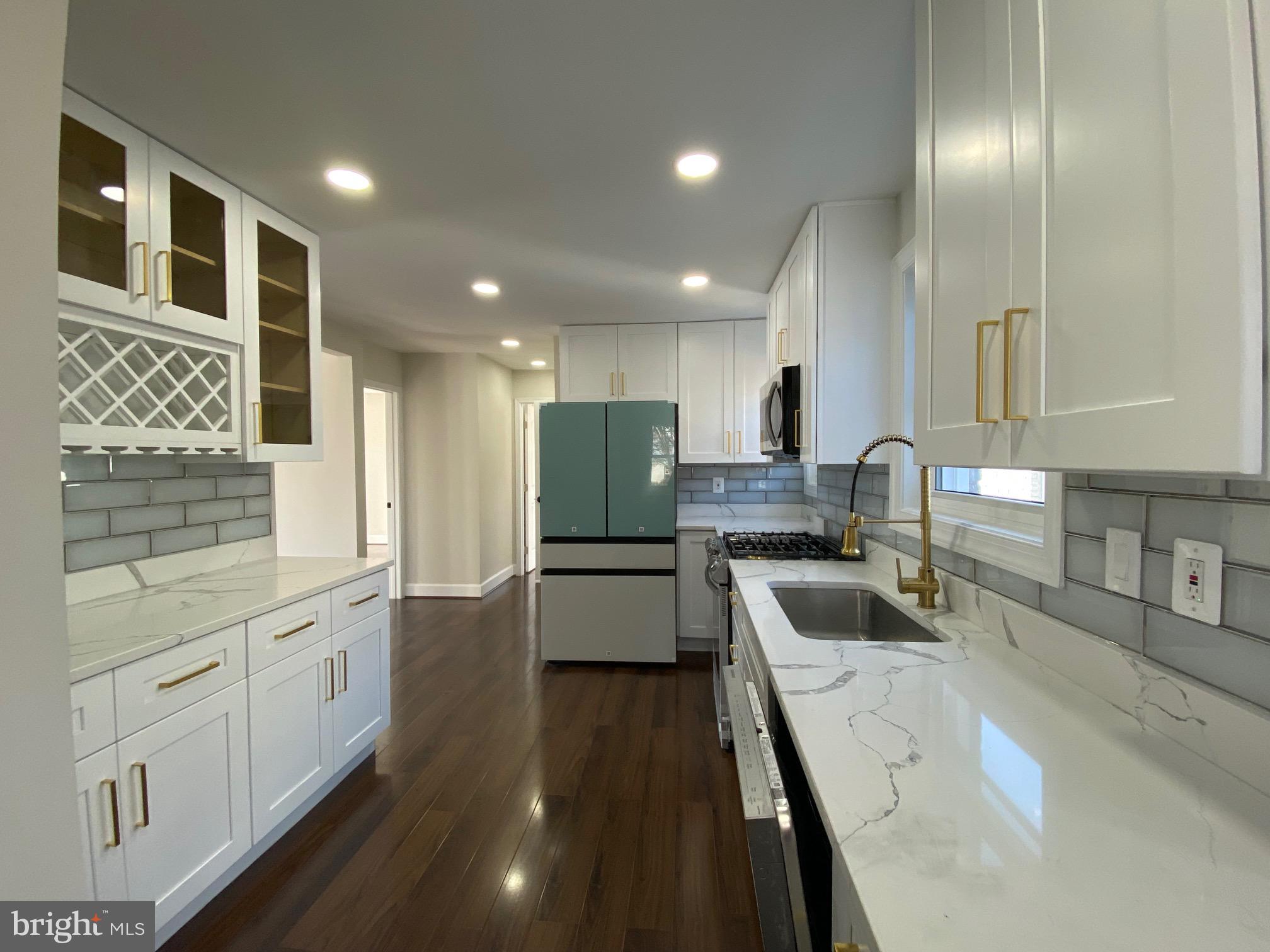 Real estate listing preview #10