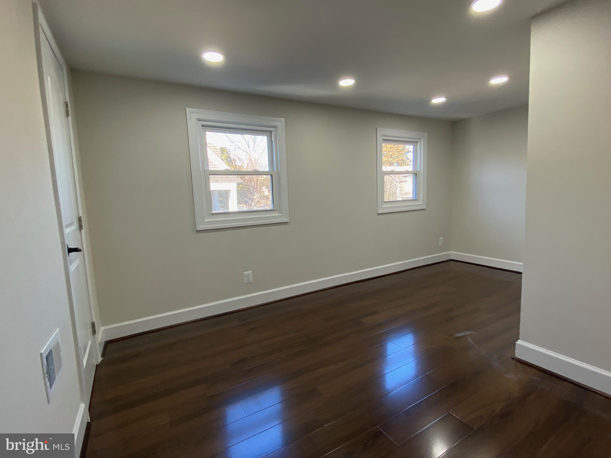 Real estate listing preview #18