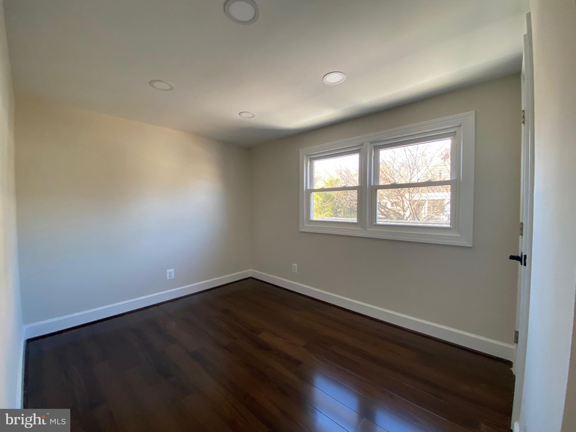 Real estate listing preview #17