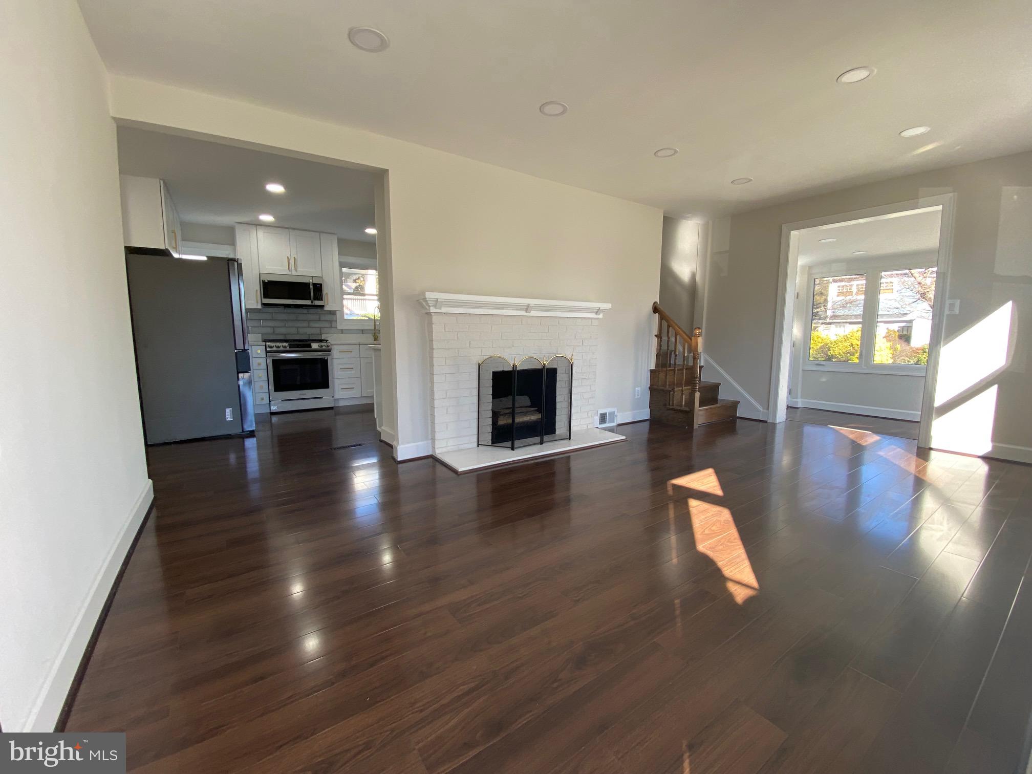 Real estate listing preview #7