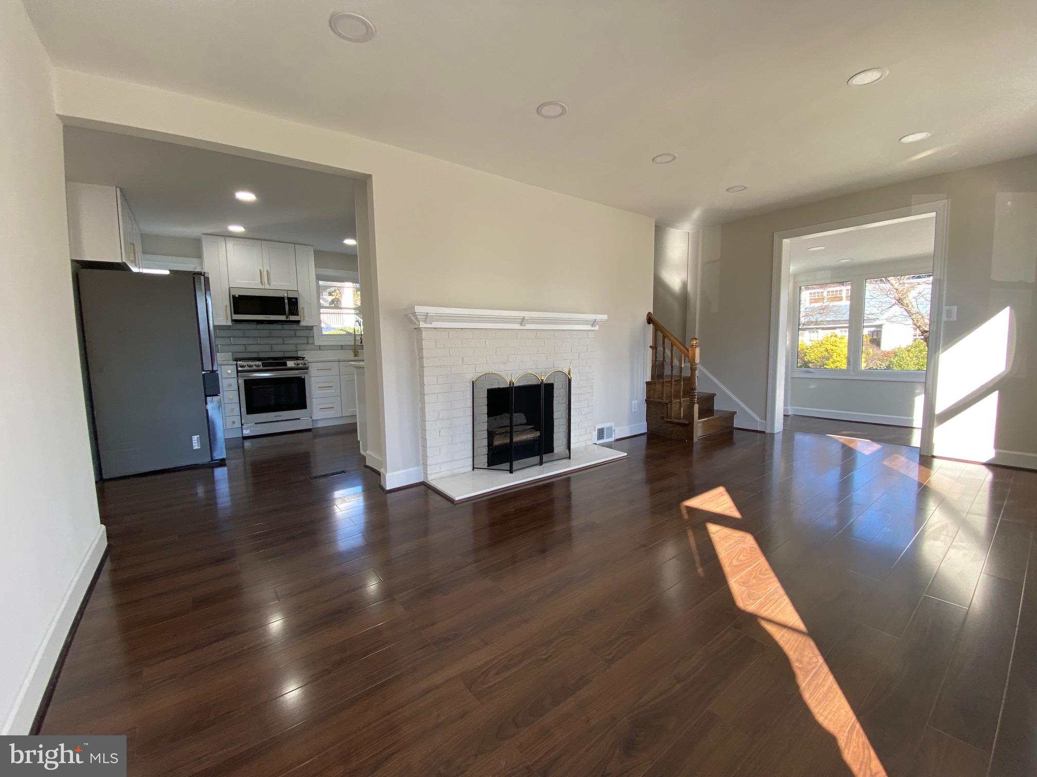 Real estate listing preview #5