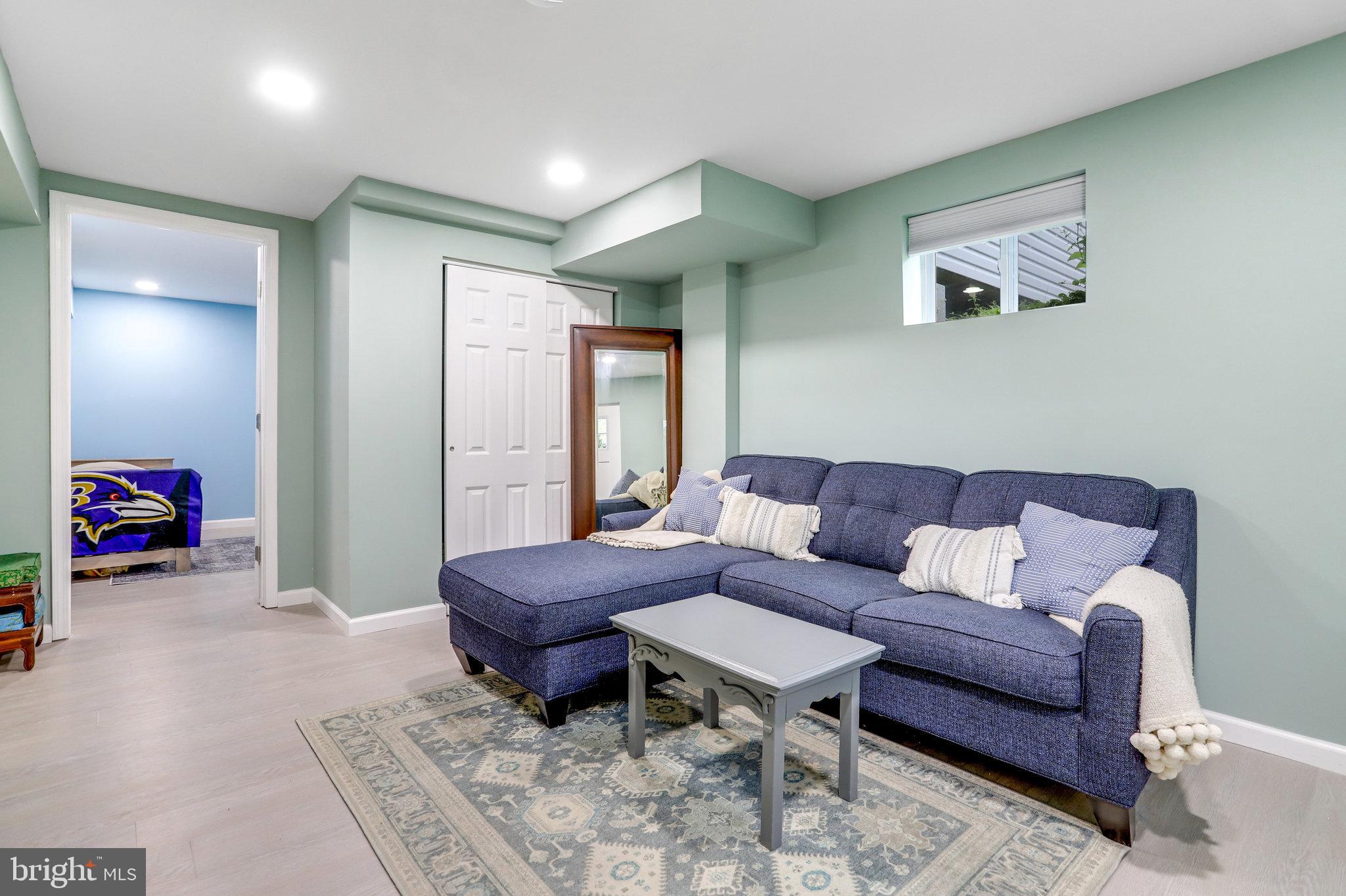 Real estate listing preview #6