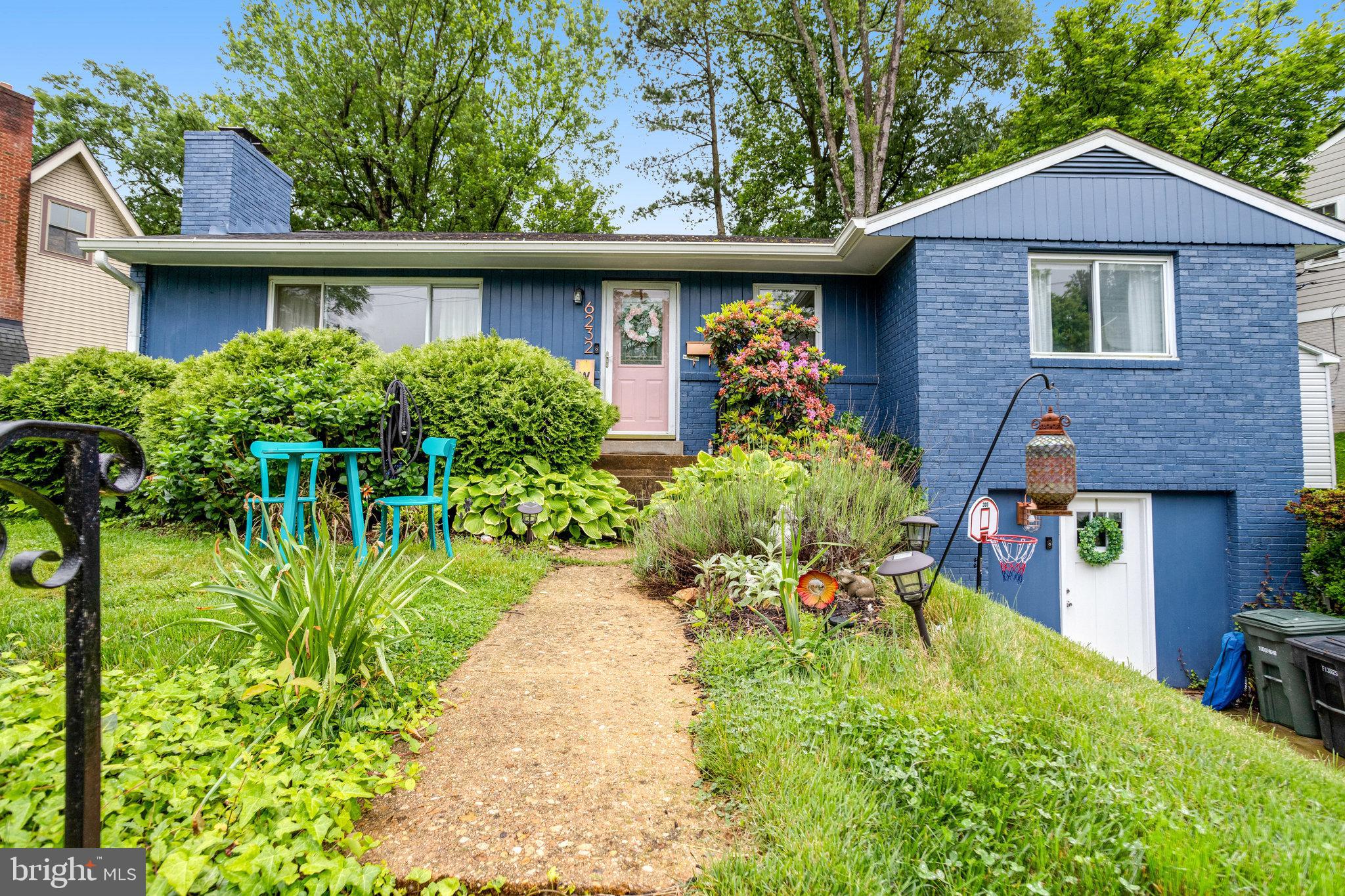 Real estate listing preview #2