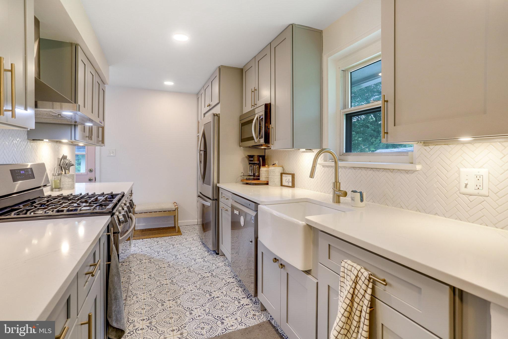 Real estate listing preview #15