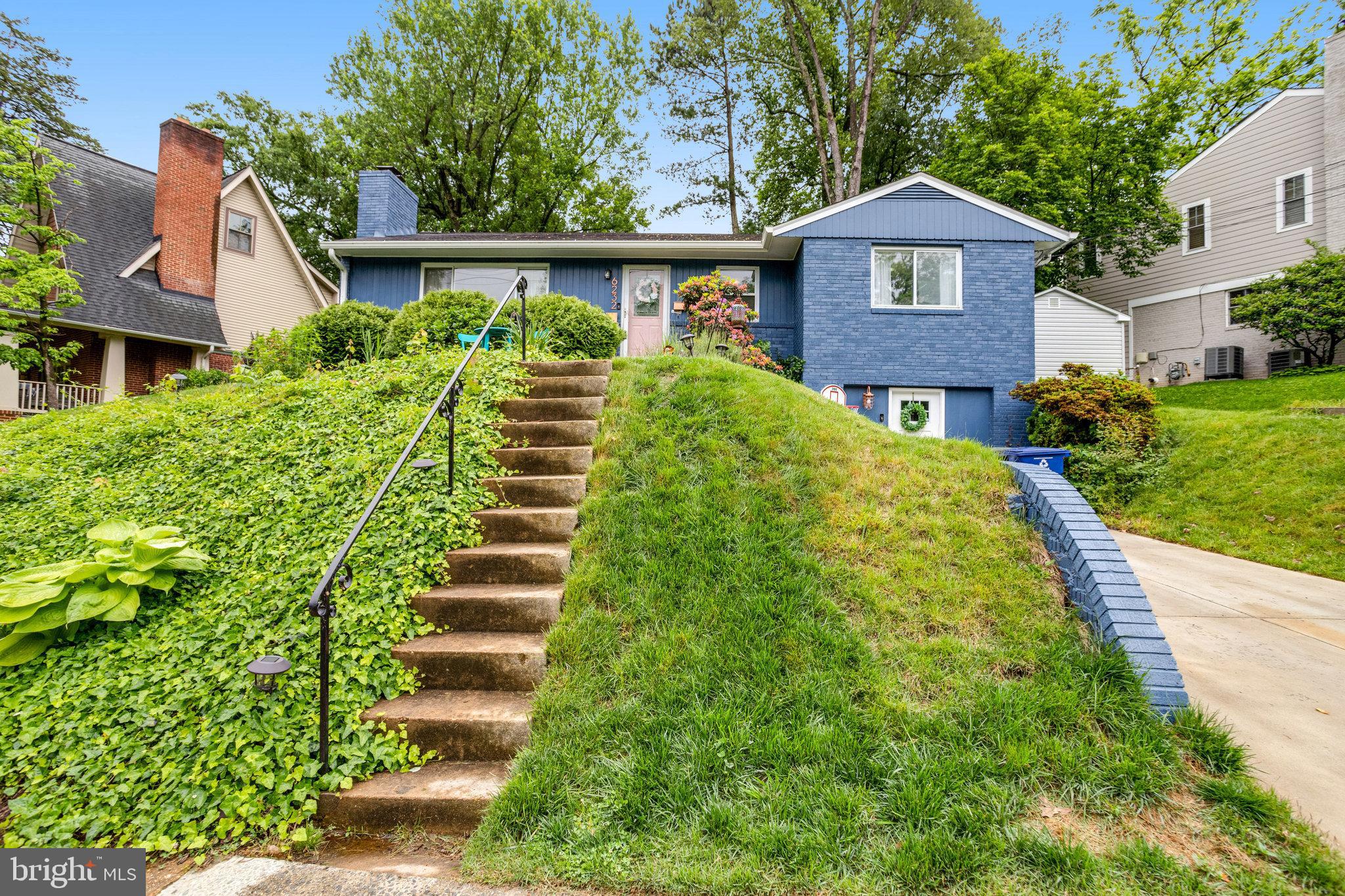 Real estate listing preview #1