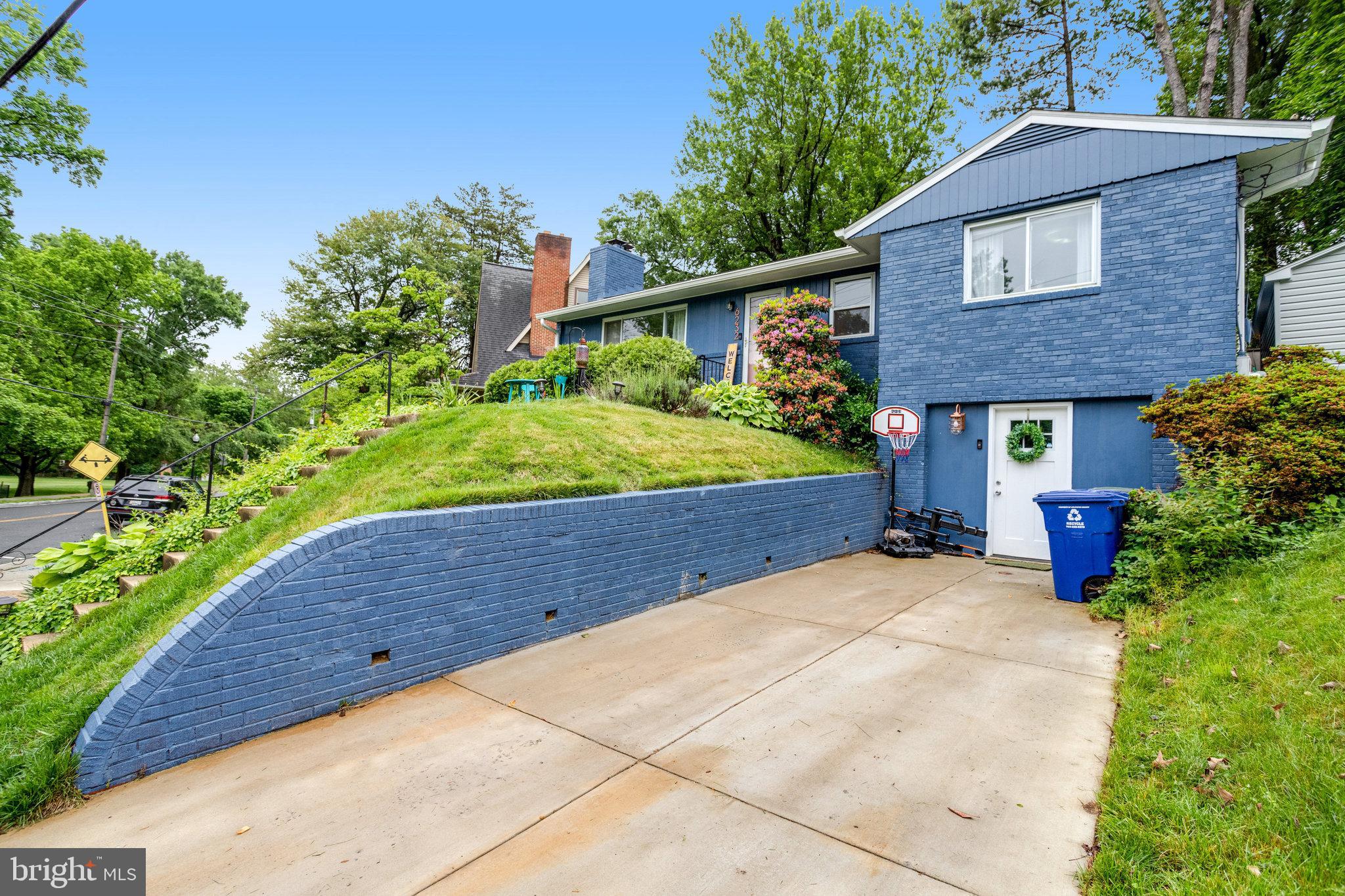 Real estate listing preview #4