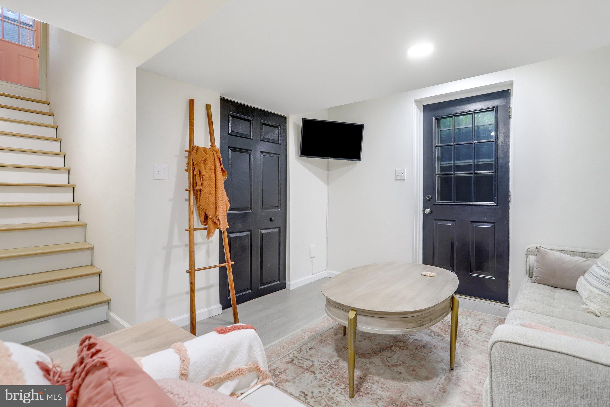 Real estate listing preview #11