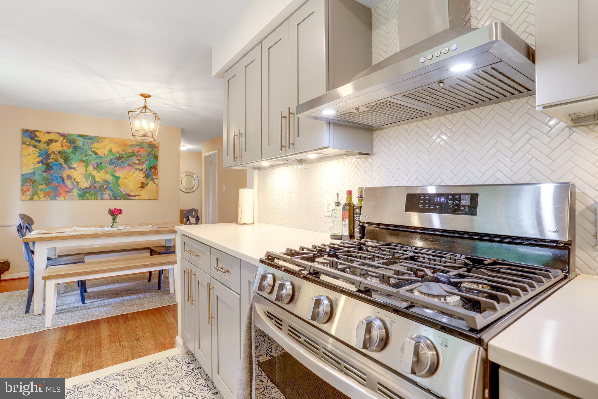 Real estate listing preview #24