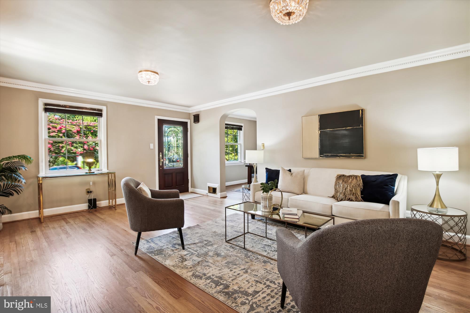 Real estate listing preview #8