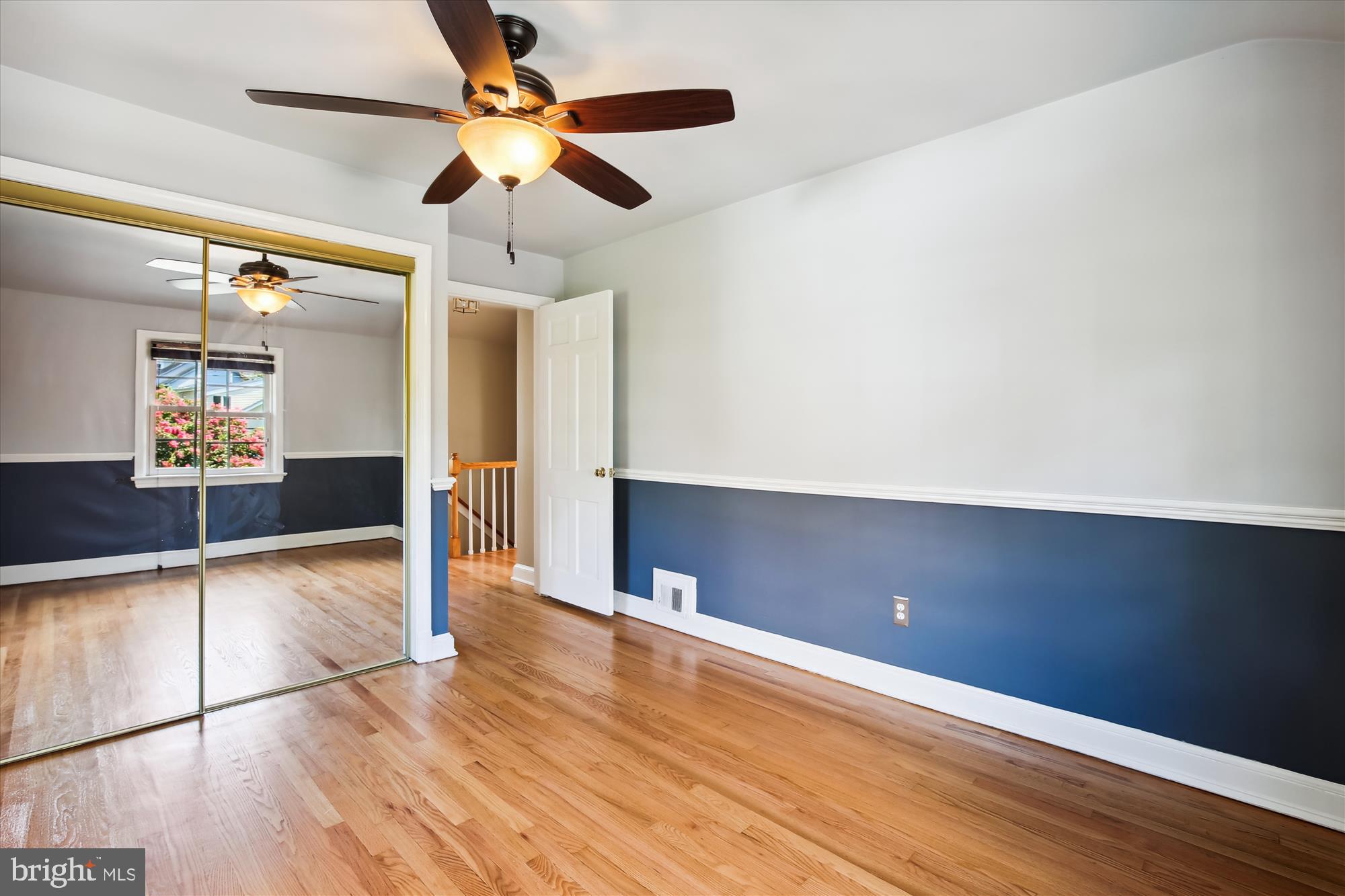 Real estate listing preview #24