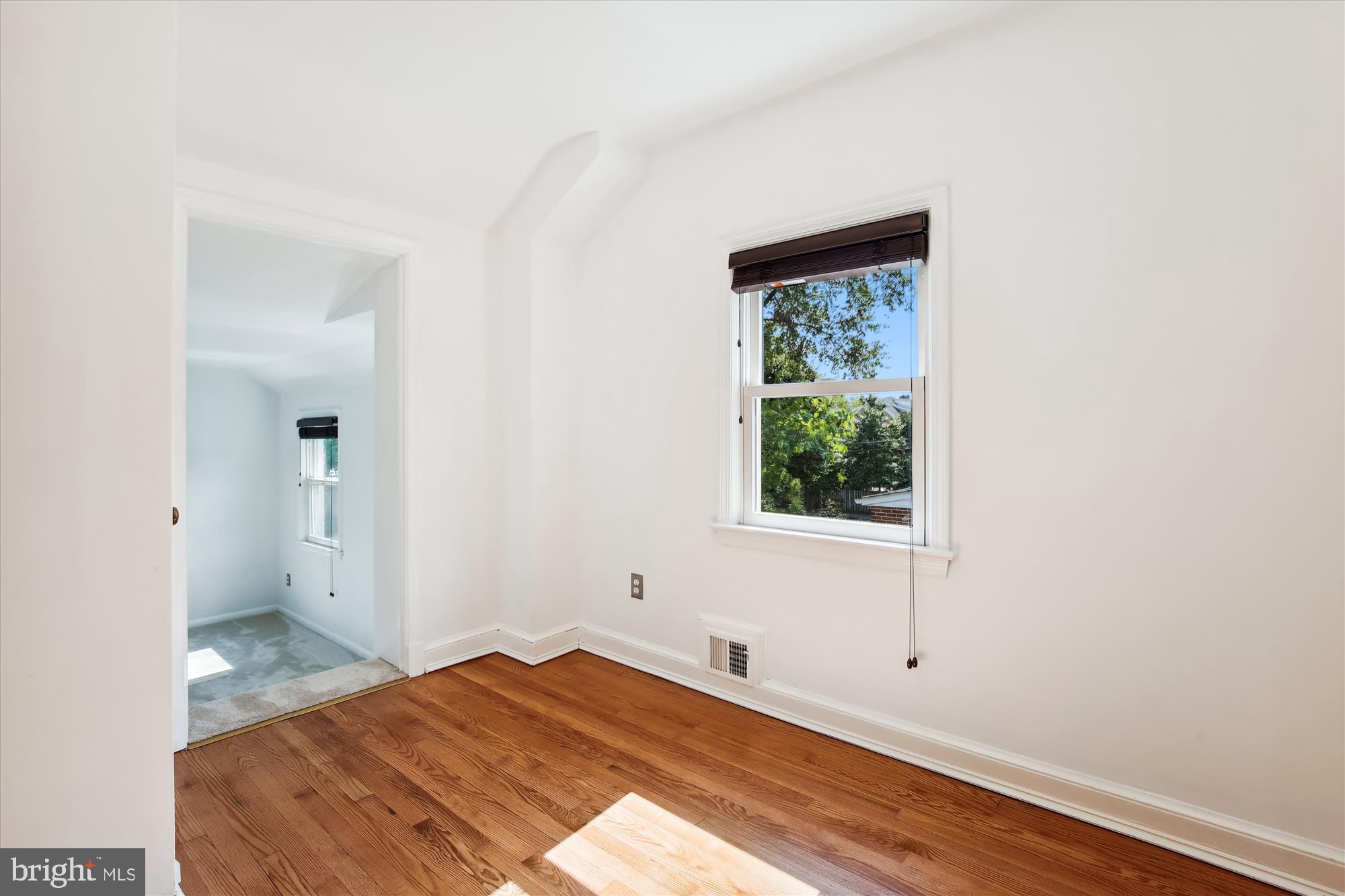 Real estate listing preview #25