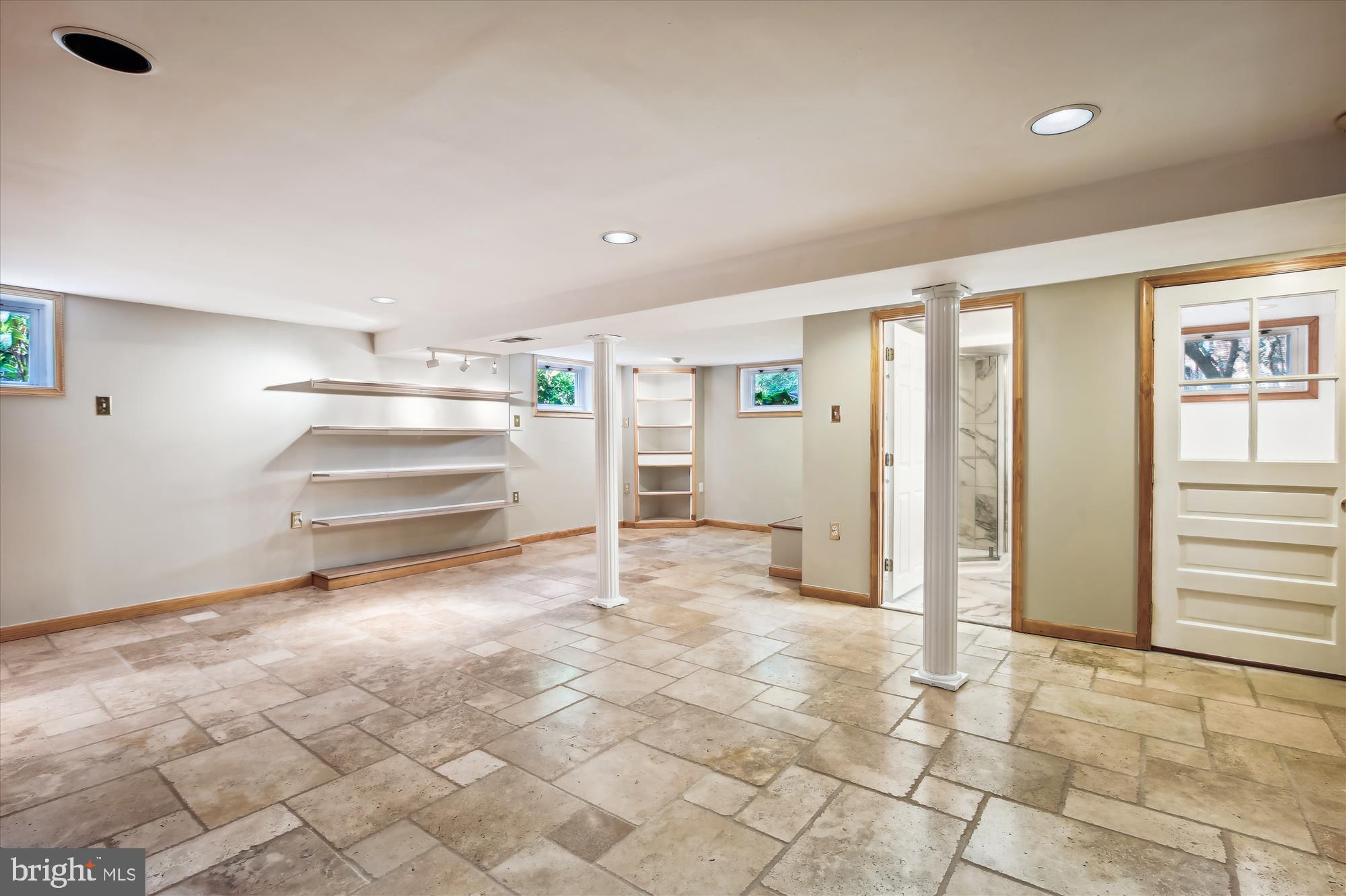 Real estate listing preview #30