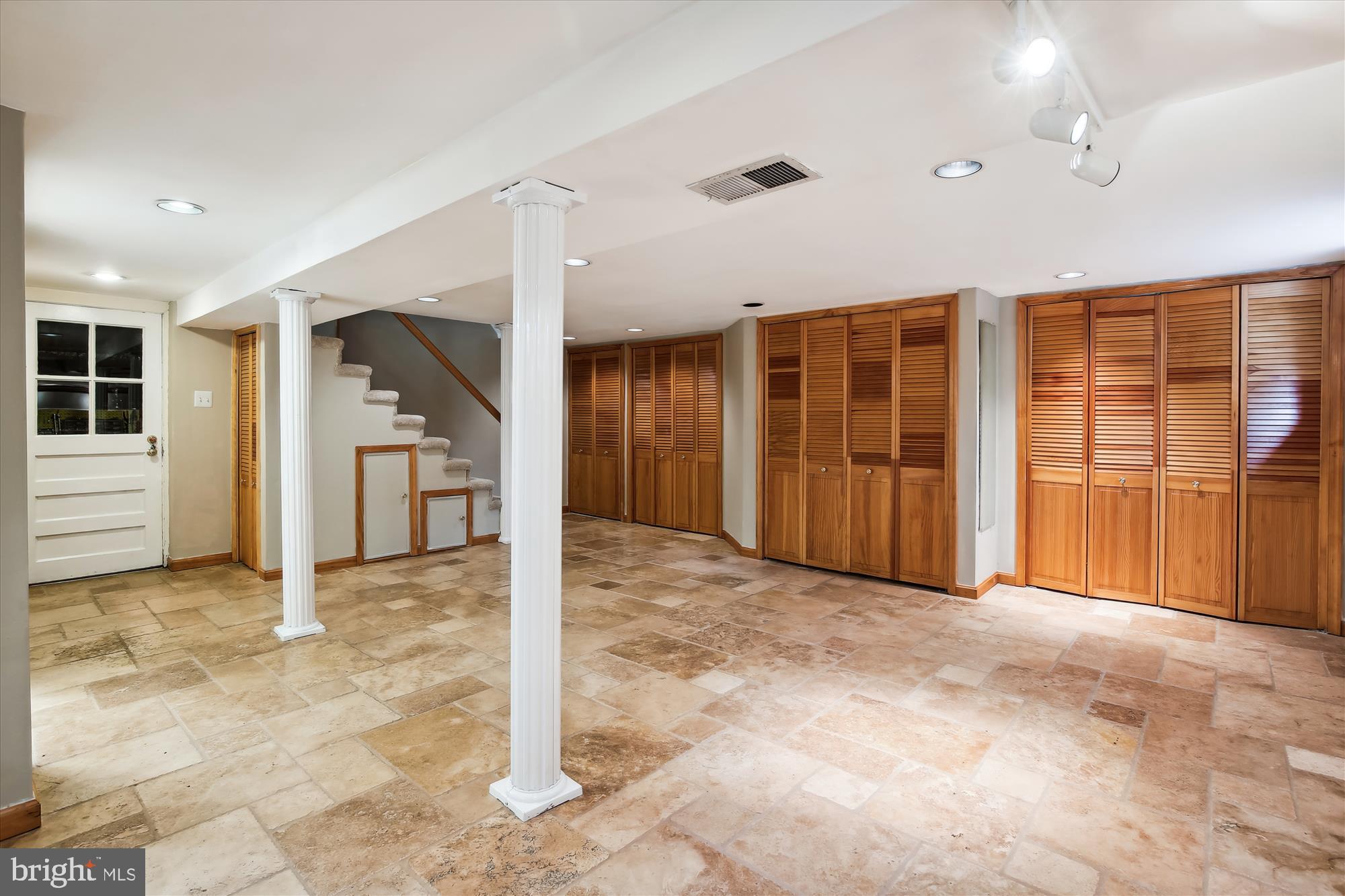 Real estate listing preview #31