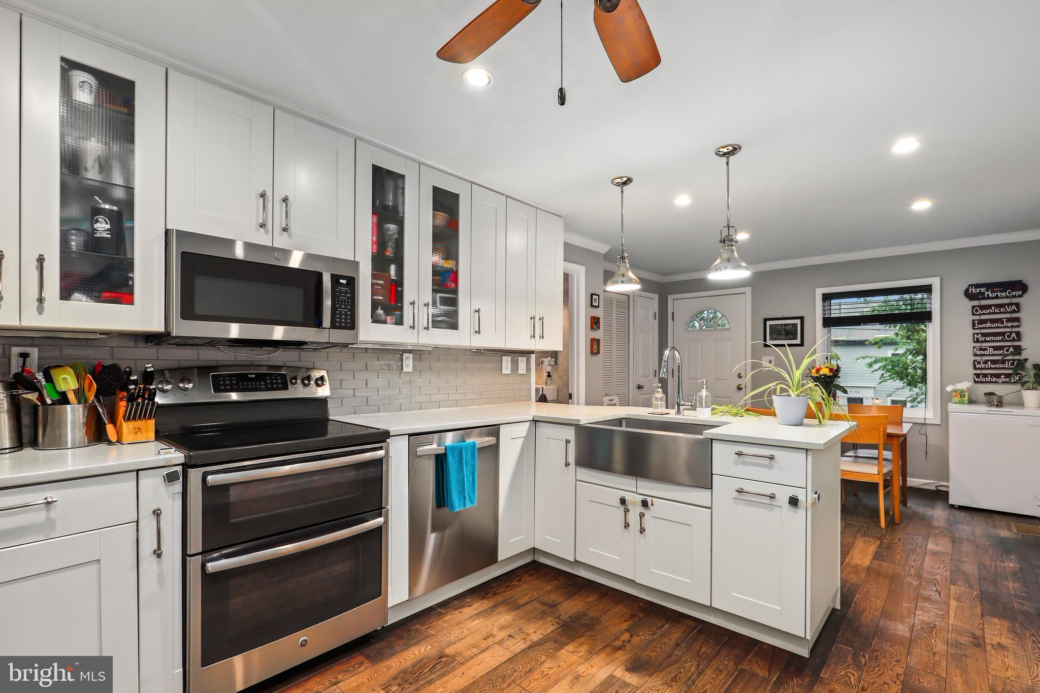 Real estate listing preview #6