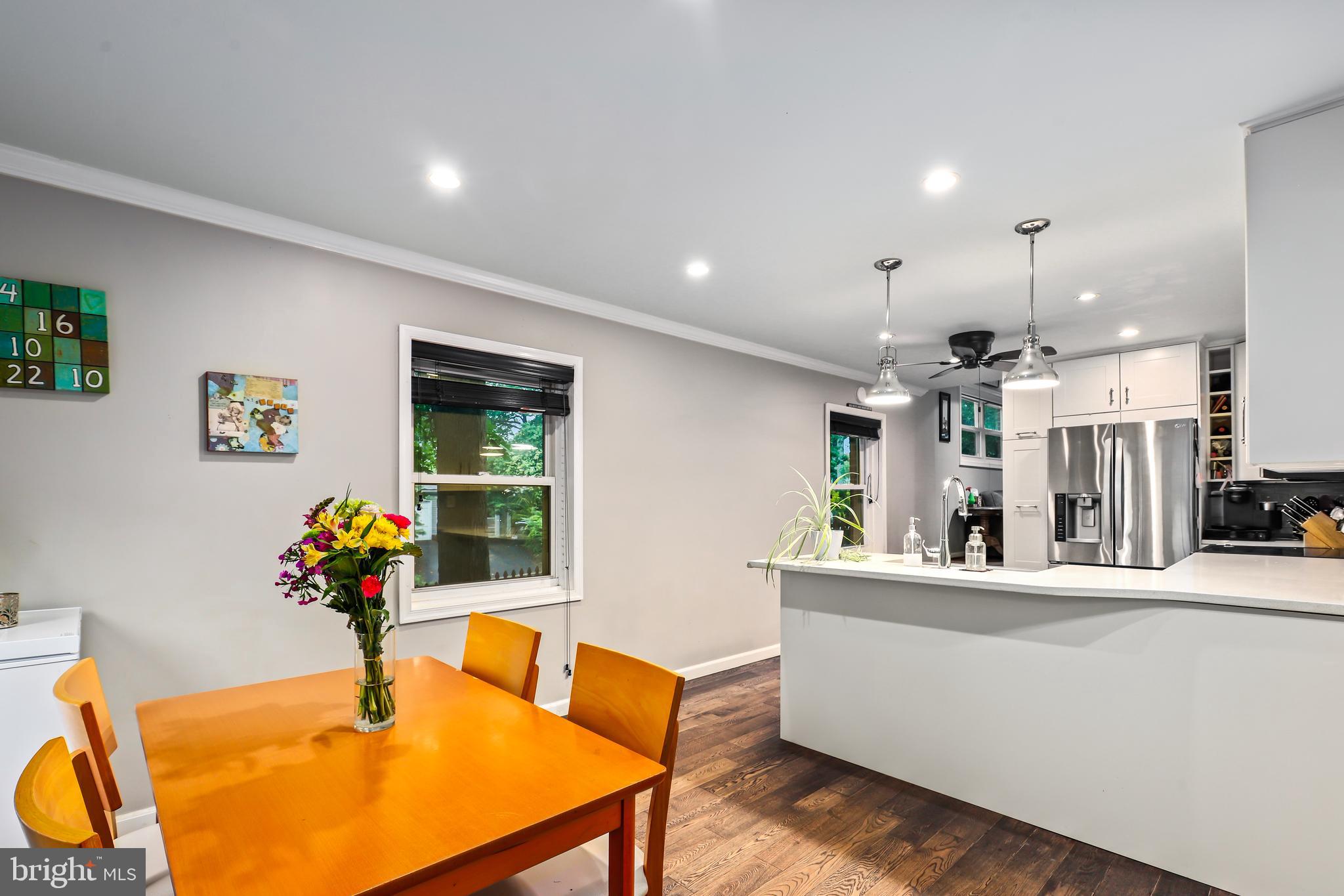 Real estate listing preview #8