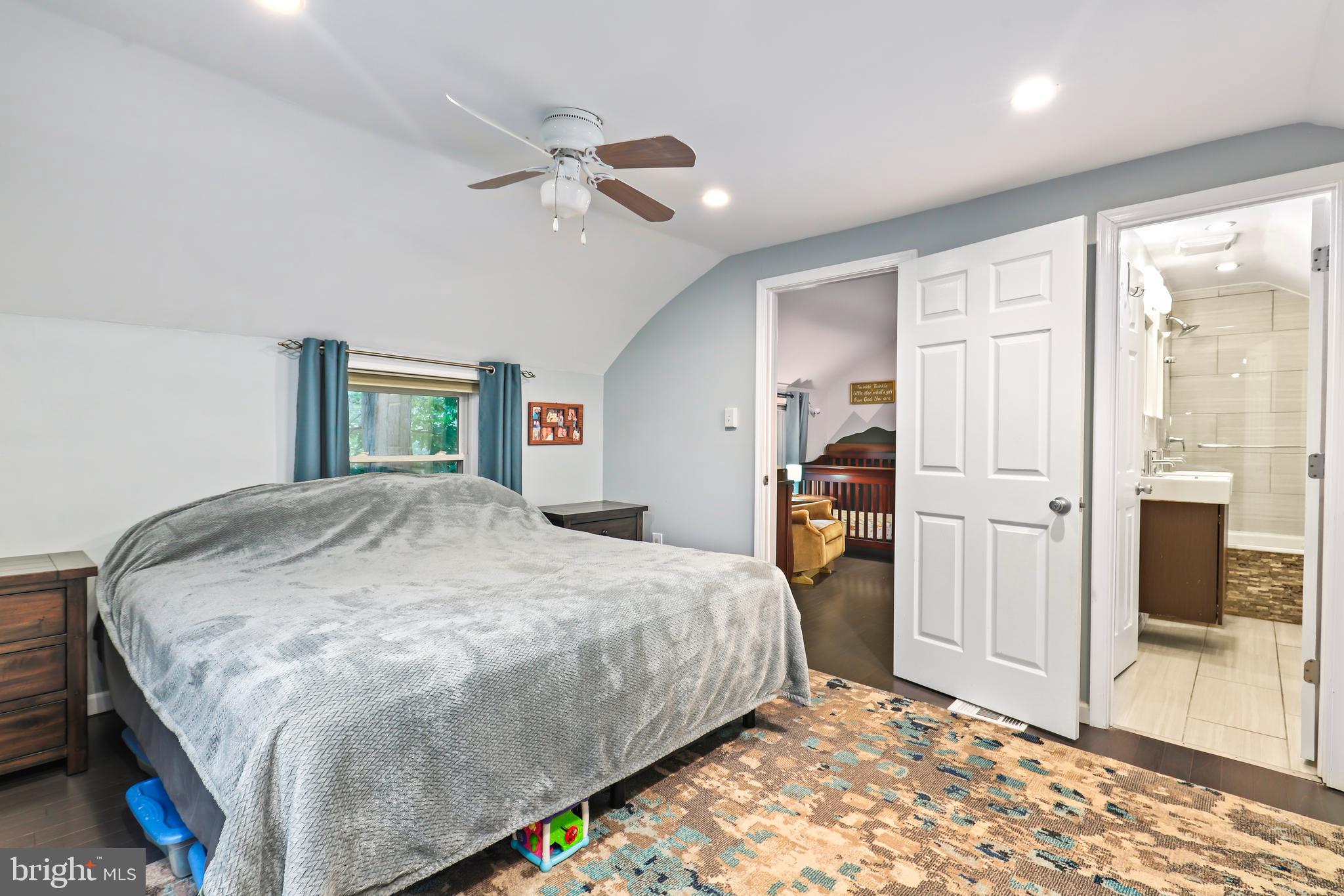 Real estate listing preview #15